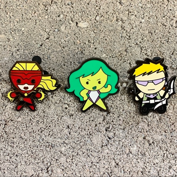 Disney Trading Pins - Picture 1 of 5